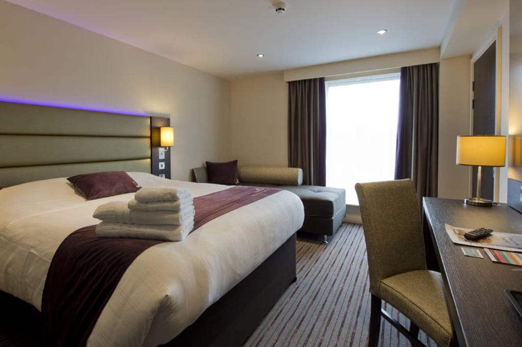 Premier Inn Birmingham City Centre Bridge Street ภายนอก รูปภาพ