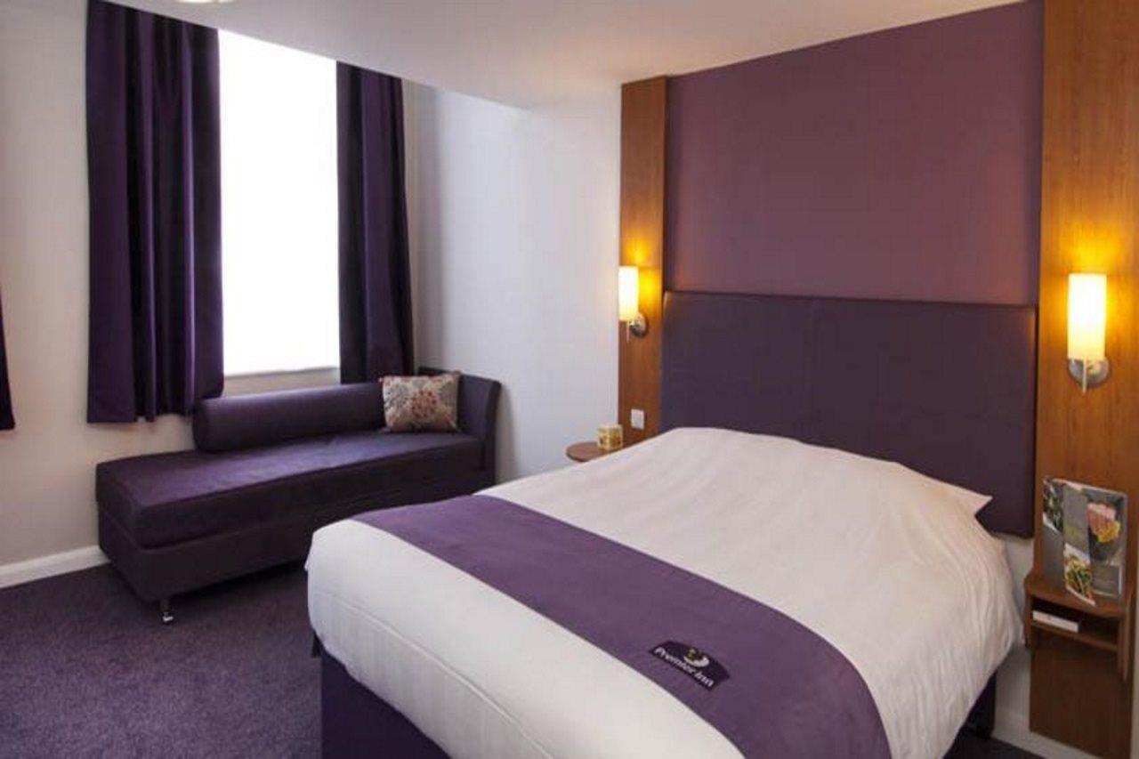 Premier Inn Birmingham City Centre Bridge Street ภายนอก รูปภาพ