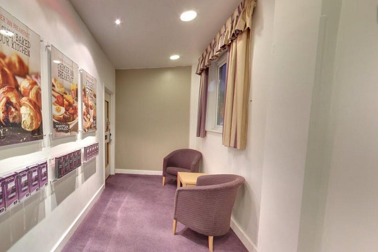 Premier Inn Birmingham City Centre Bridge Street ภายนอก รูปภาพ