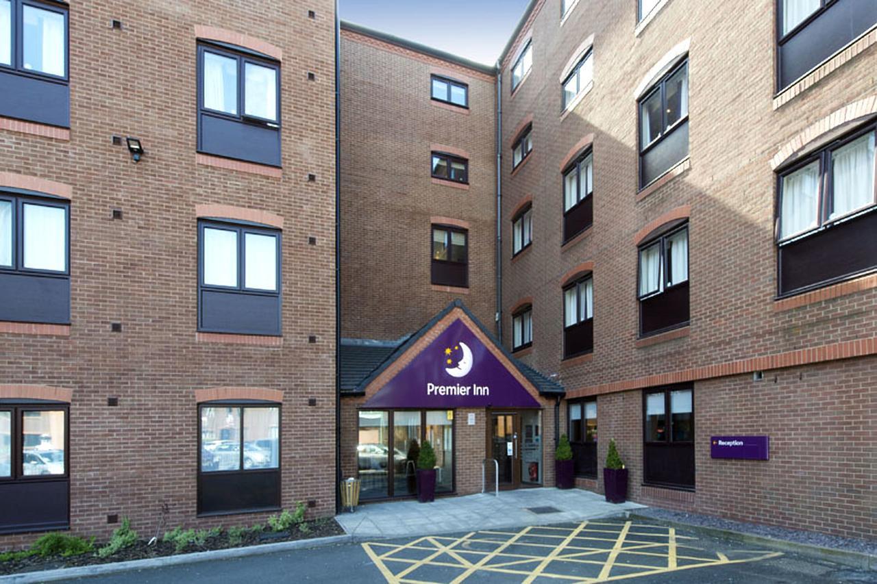 Premier Inn Birmingham City Centre Bridge Street ภายนอก รูปภาพ