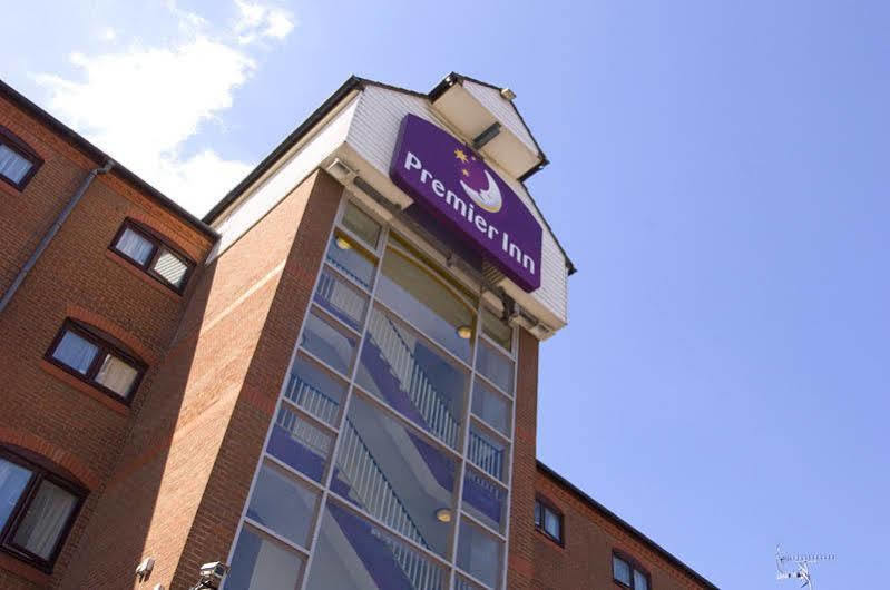 Premier Inn Birmingham City Centre Bridge Street ภายนอก รูปภาพ